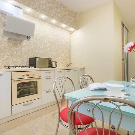 Panorama Apartment Kharkiv Exterior photo