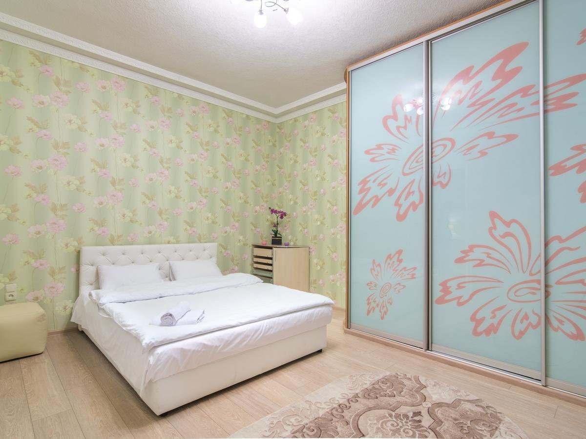 Panorama Apartment Kharkiv Exterior photo
